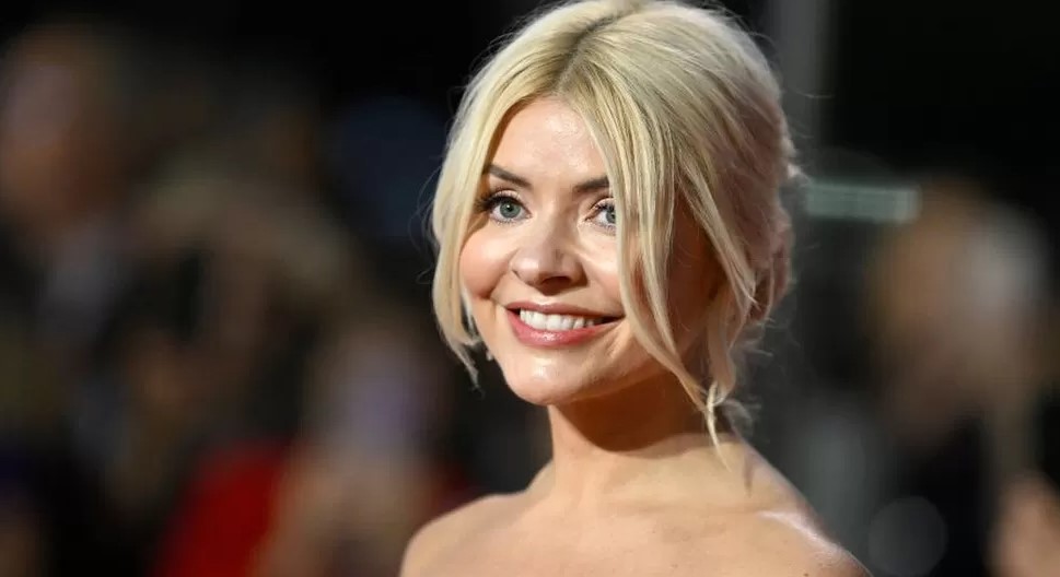 Holly Willoughby calls it quits today after 14 years ‘for the sake of me and my family’