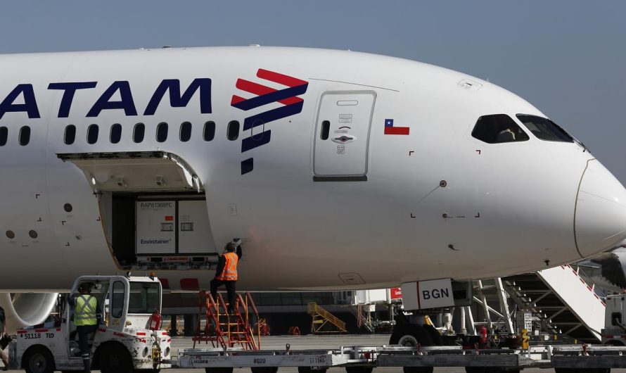 Latam Airways black field seized in LA800 turbulence investigation
