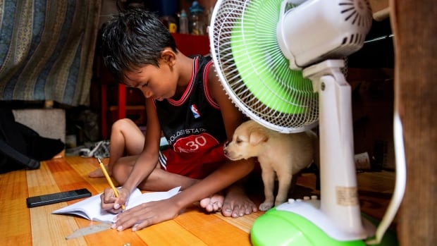 Thousands and thousands stored residence from college as Southeast Asia swelters below weeks-long warmth wave