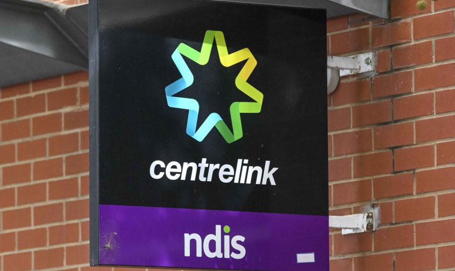 Hundreds of thousands of Australians warned over $1800 Centrelink rip-off