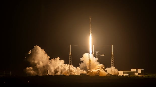 SpaceX Falcon 9 flight operations cleared to renew by FAA